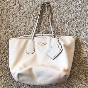 Used Coach tote